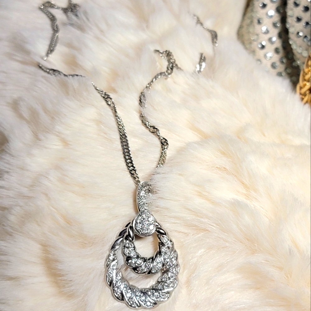 Pt 850/900 diamond necklace